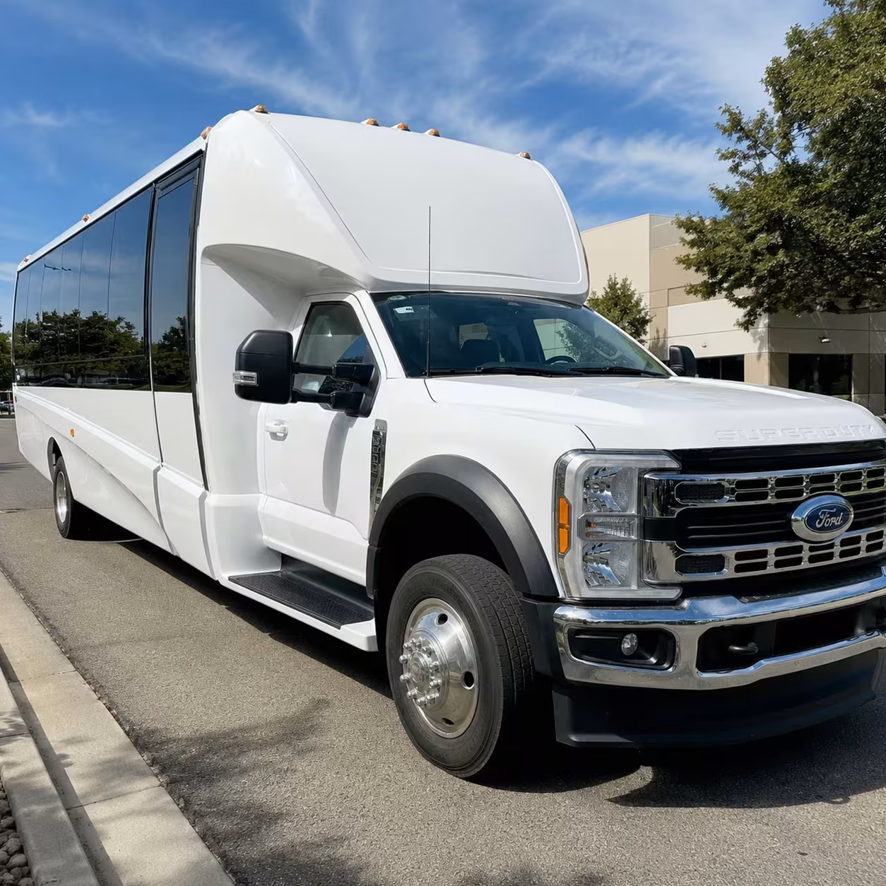 shuttle buses minibuses and motorcoaches for new bedford groups