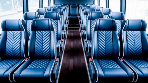 new bedford 15 passenger minibus rental