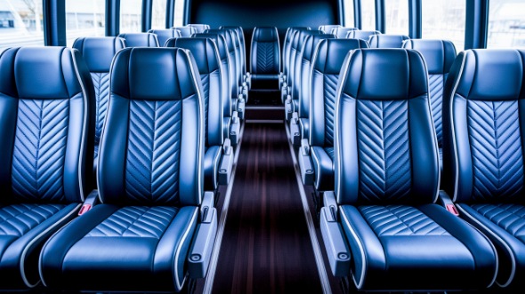 new bedford 28 passenger minibus rental